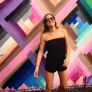 Meet your Posher, Kelly